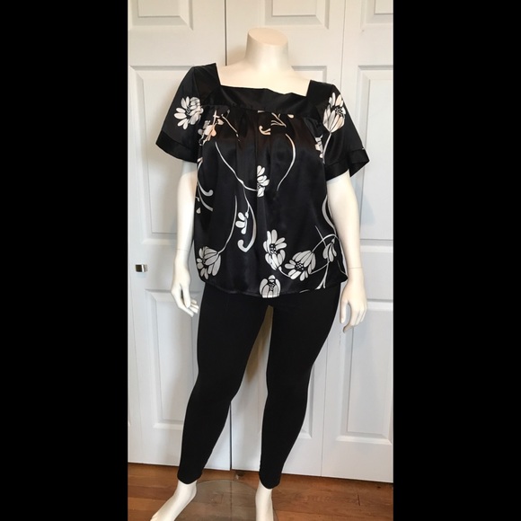 Apostrophe Tops - APOSTROPHE Satin dressy blouse size XL
